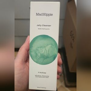 Mad Hippie Jelly Cleanser